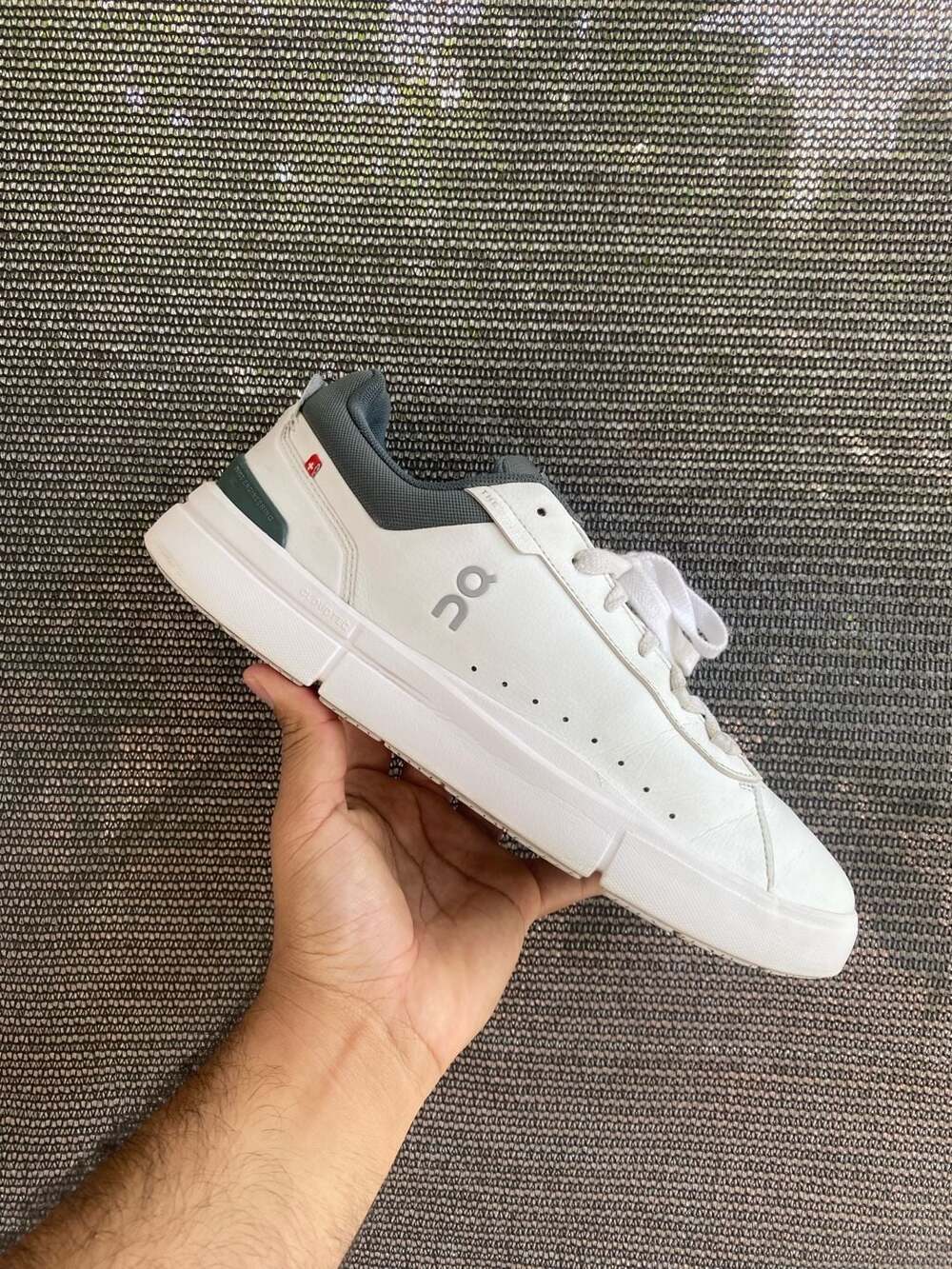 On the roger advantage white